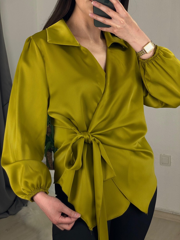marka model yandan bağlamalı bluz (yağ yeşili)