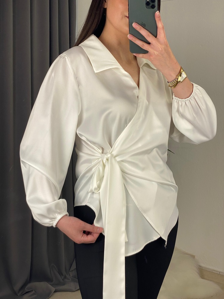 marka model yandan bağlamalı bluz (ekru)