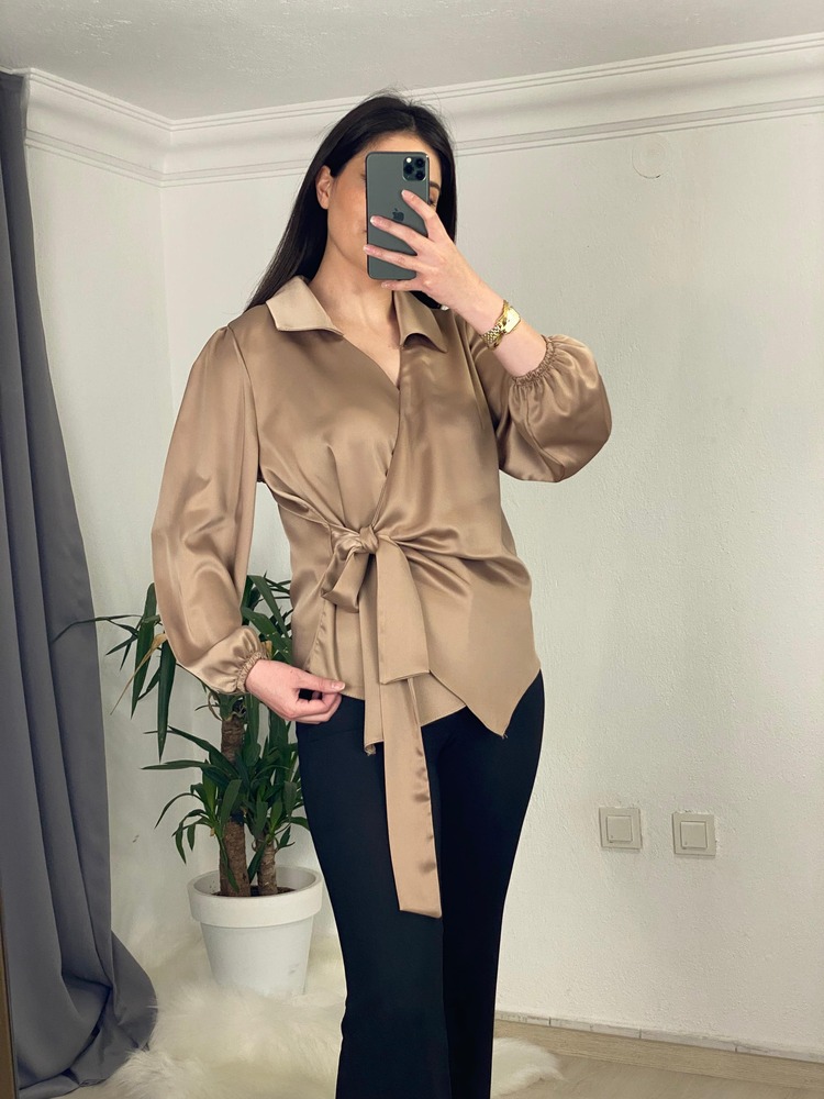 marka model yandan bağlamalı bluz (sütlü kahve)