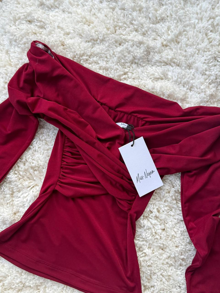 Bordo Çapraz omuz detaylı bluz