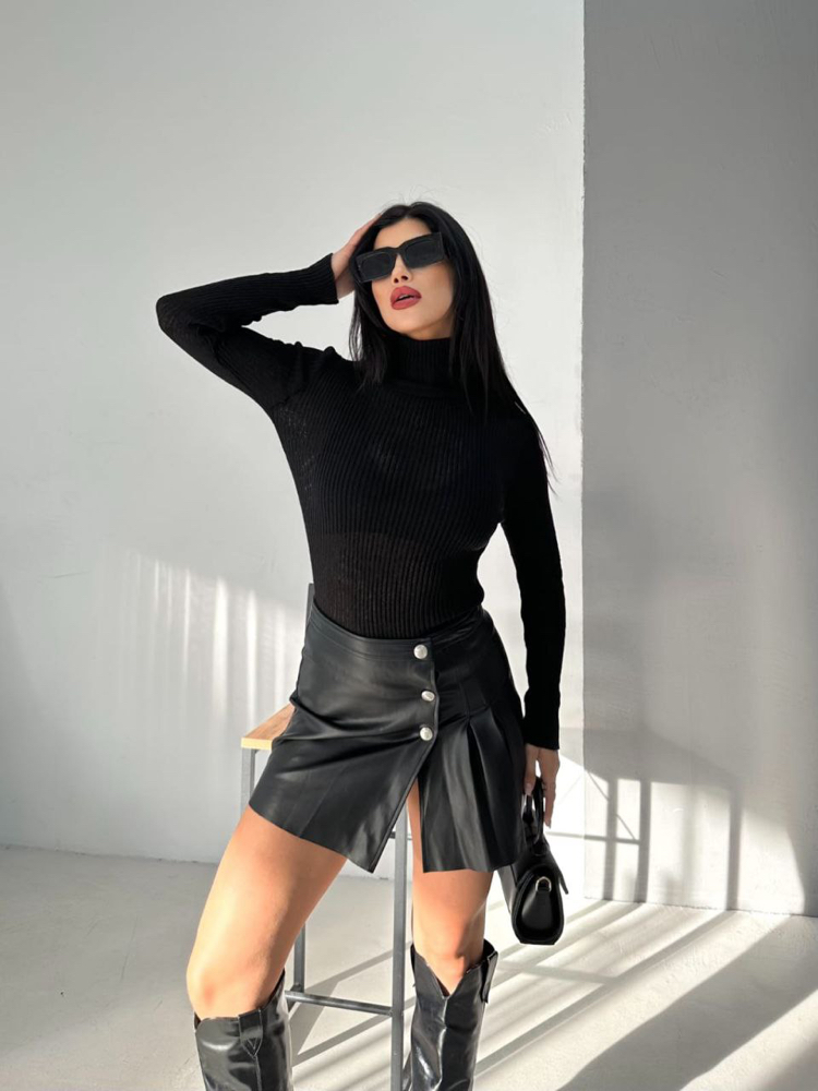 Hafif transparan boğazlı body full esnek
