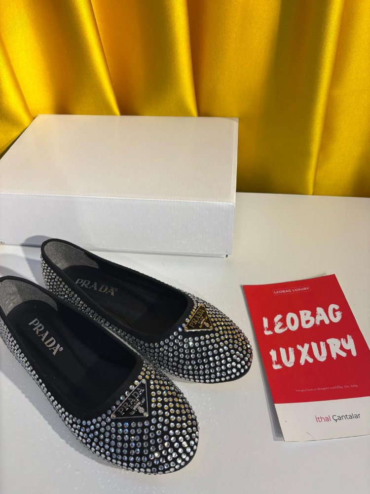 Prada Taşlı Babet