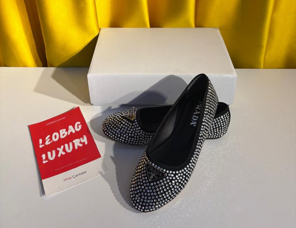 Prada Taşlı Babet