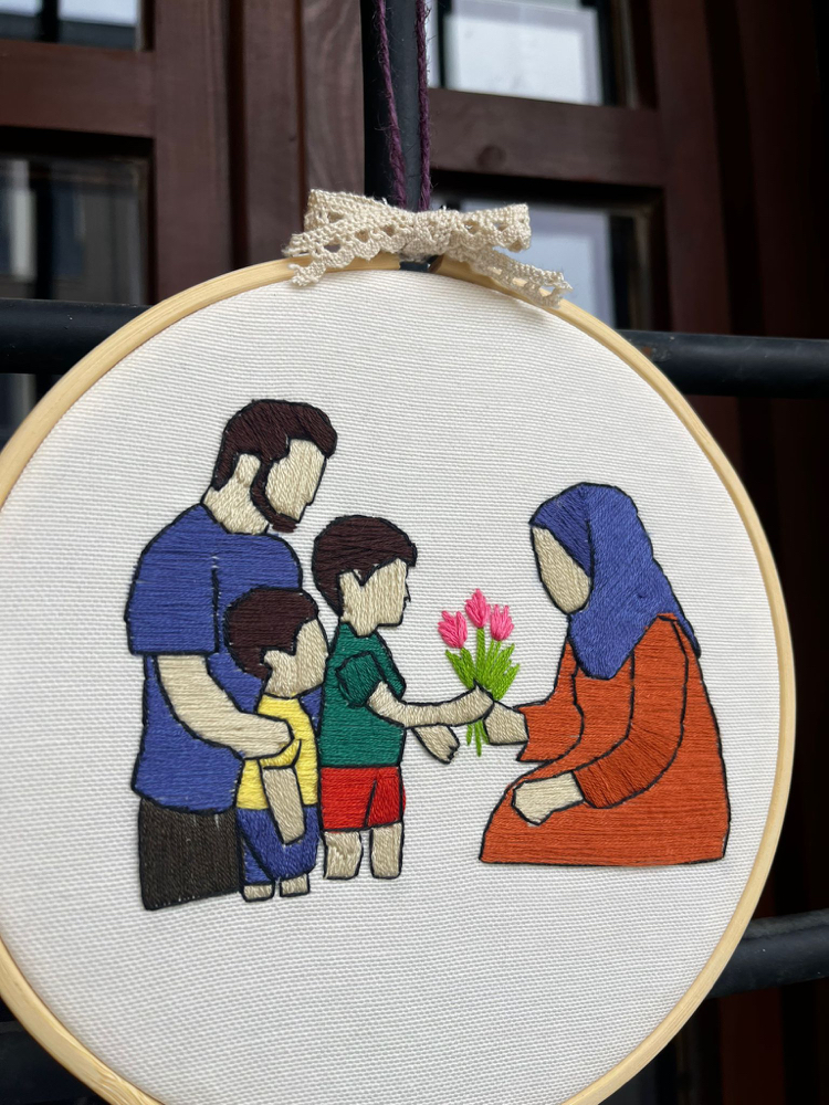 Kişiye Özel Nakış Kasnak Pano | Anneler Günü Hediyesi | Aile Temalı El Yapımı Duvar Süsü
