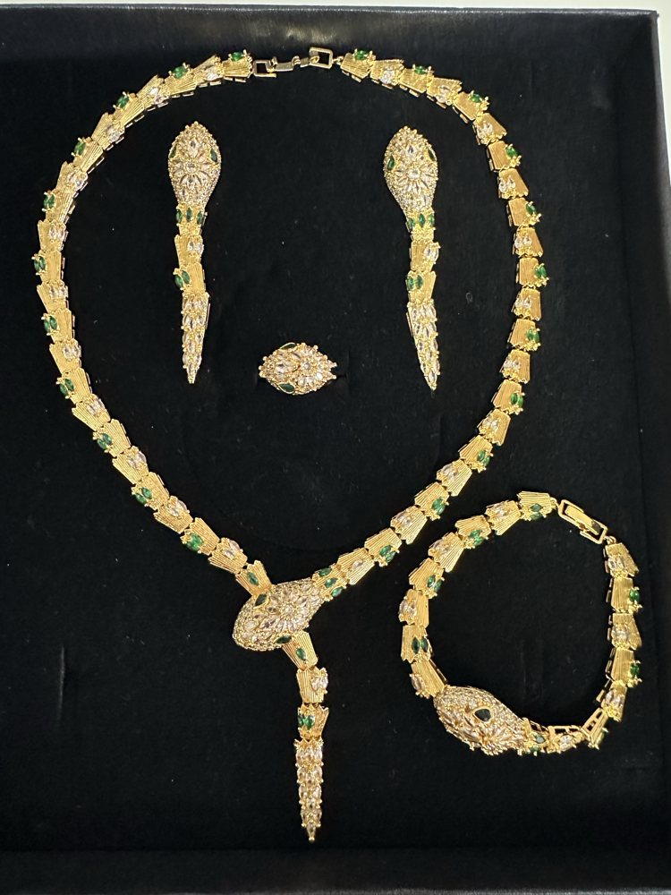 İthal el işçiliği özel üretim set