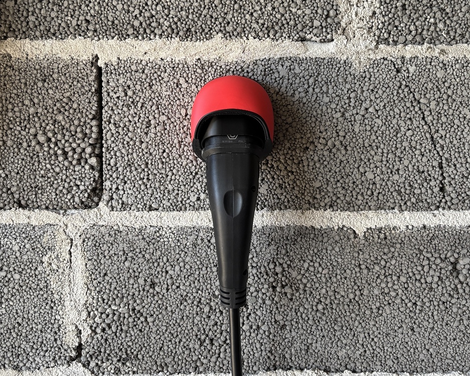 Type 2 EV Şarj Tutucu | Kolay Çıkışlı Duvara Montaj Aparatı | Elektrikli Araç Aksesuarı