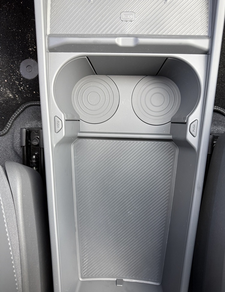Kia EV3 Orta Konsol Organizeri – Tam Uyumlu Saklama Alanı Düzenleyici