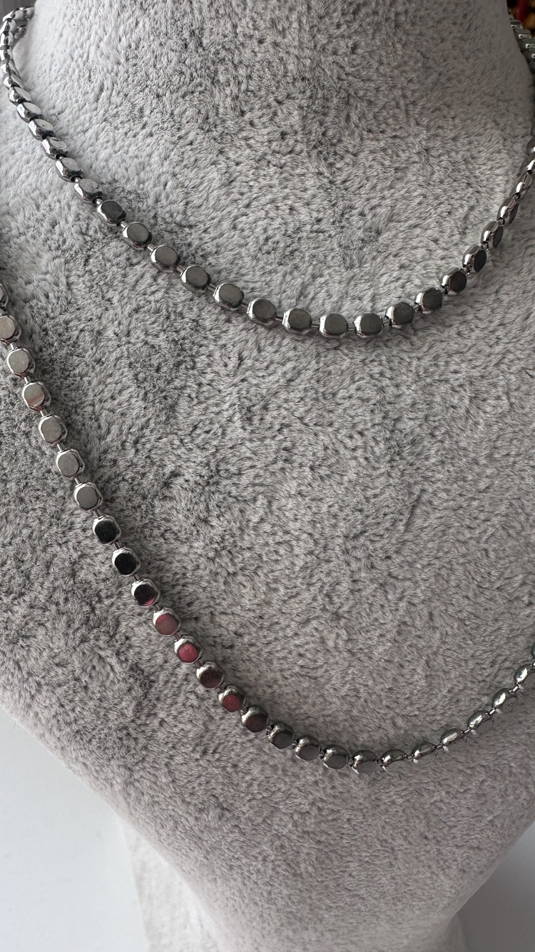 Silver Ezme Kısa Kolye