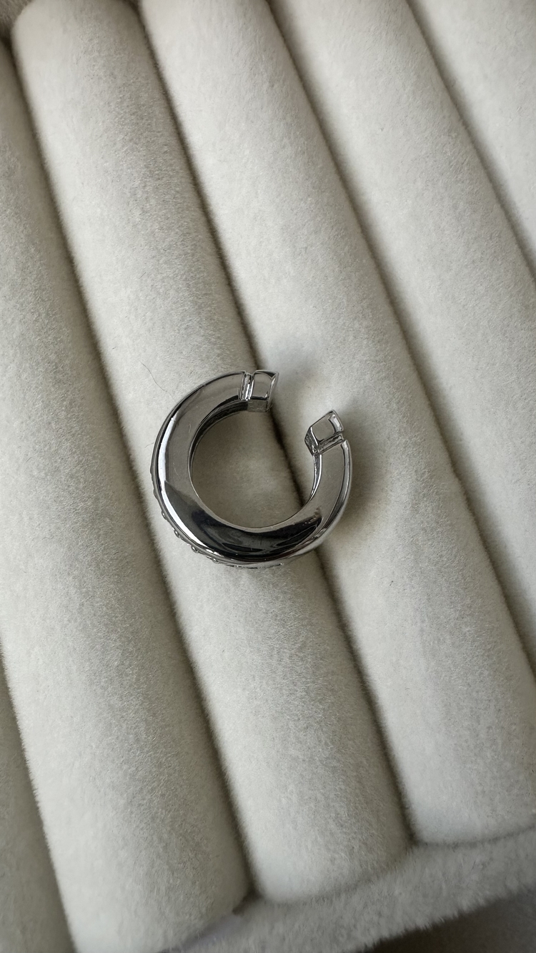 Tekli Taşlı Silver Earcuff