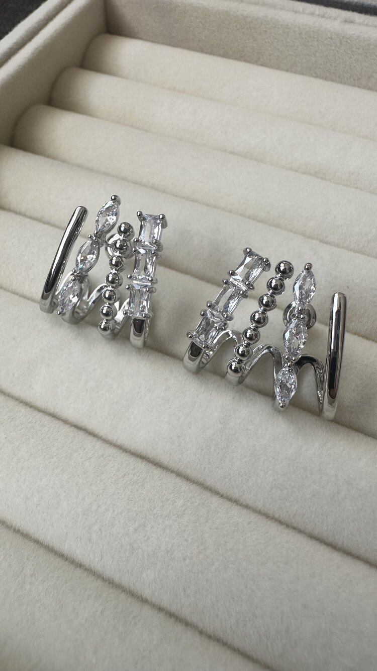 Silver Taşlı Çoklu Küpe