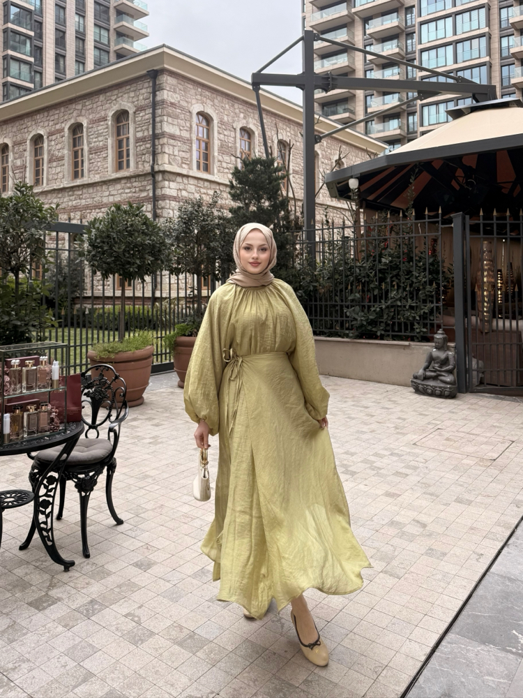 Çift etekli bağlamalı takım yeşil