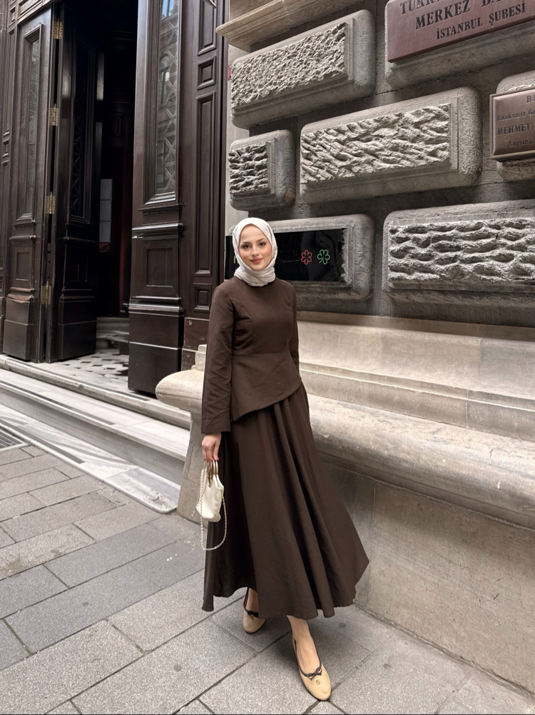 Keten etekli takım kahverengi