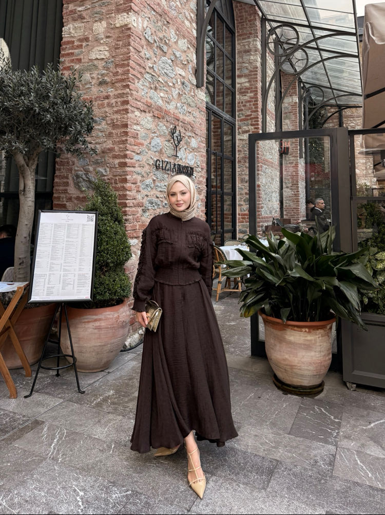 Nora takım kahverengi