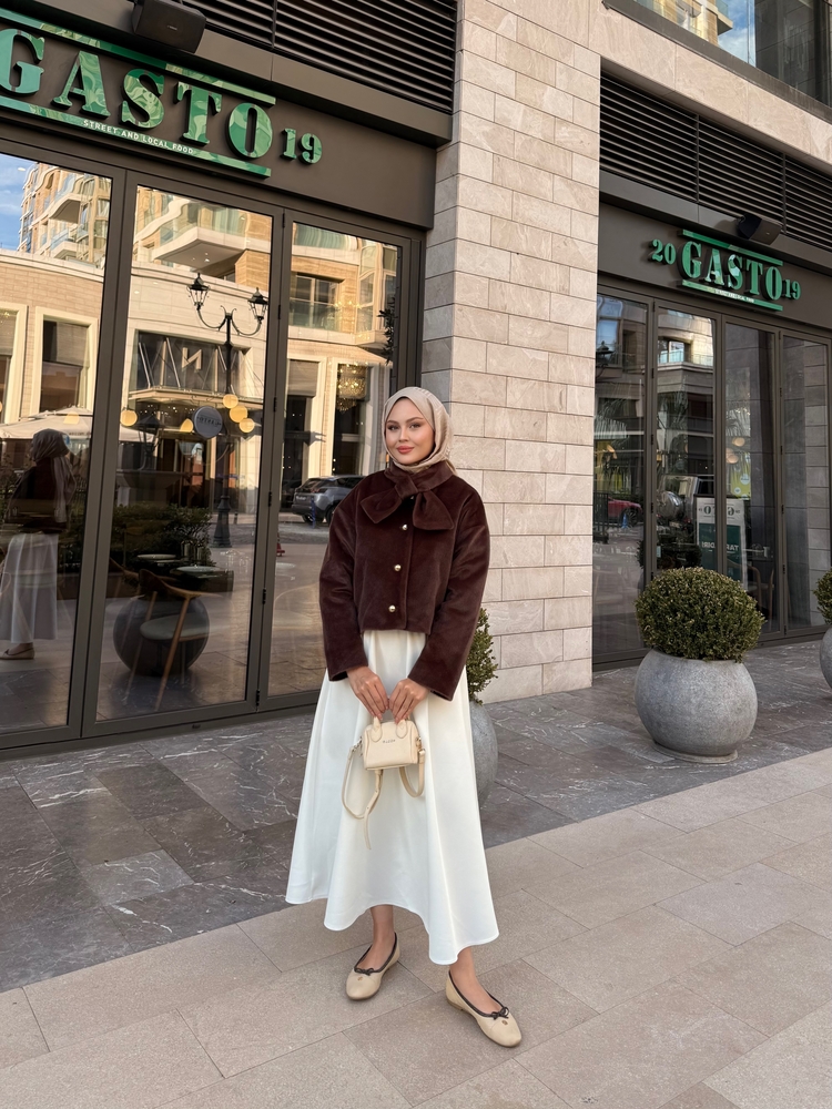 Yaka detaylı kaban kahve