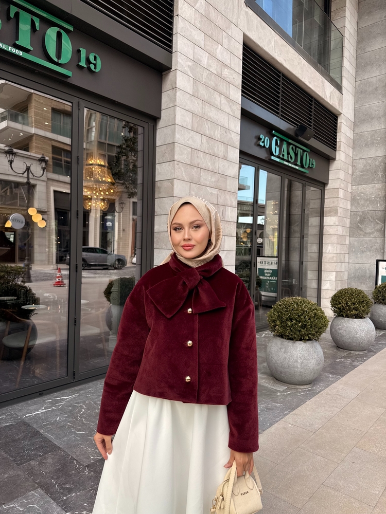Yaka detaylı kaban bordo