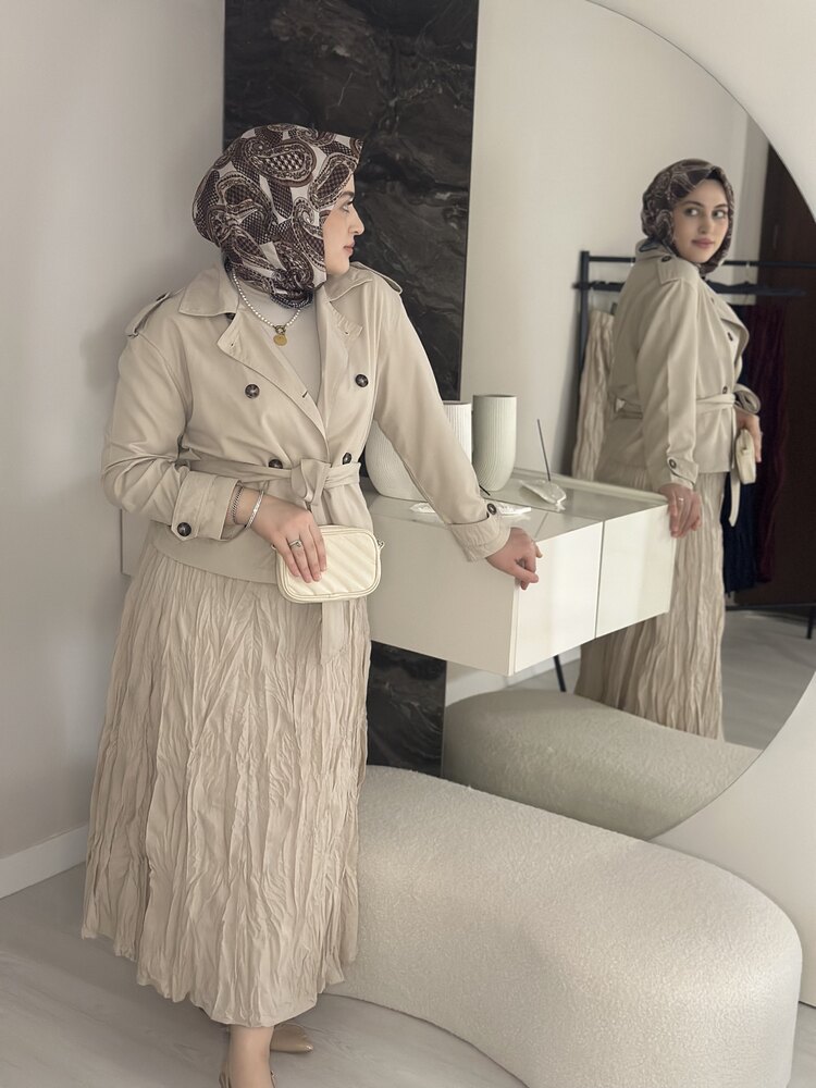 Kırışık Etek-Taş