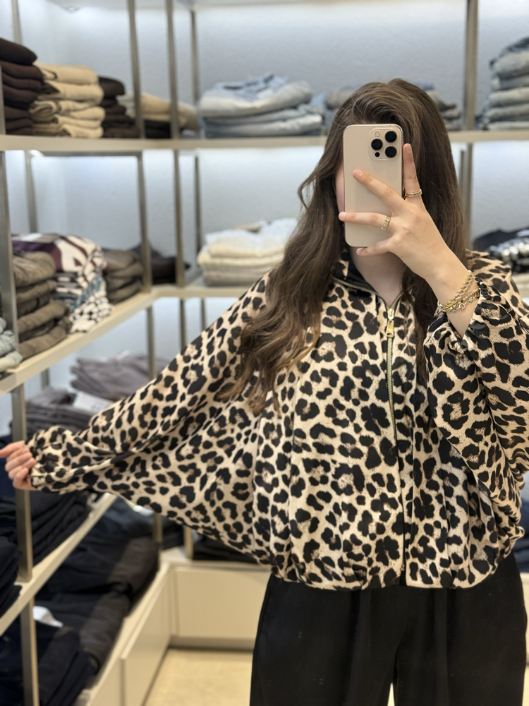 BOMBER SATEN CEKET