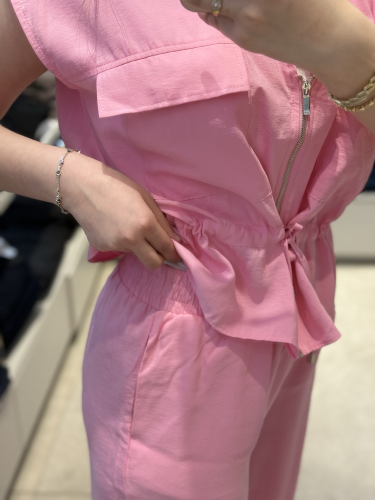 PEMBE YELEKLİ TAKIM 