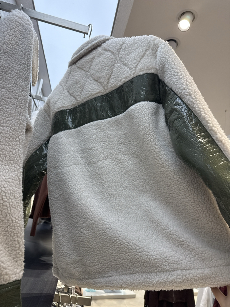 Peluş rugan mont