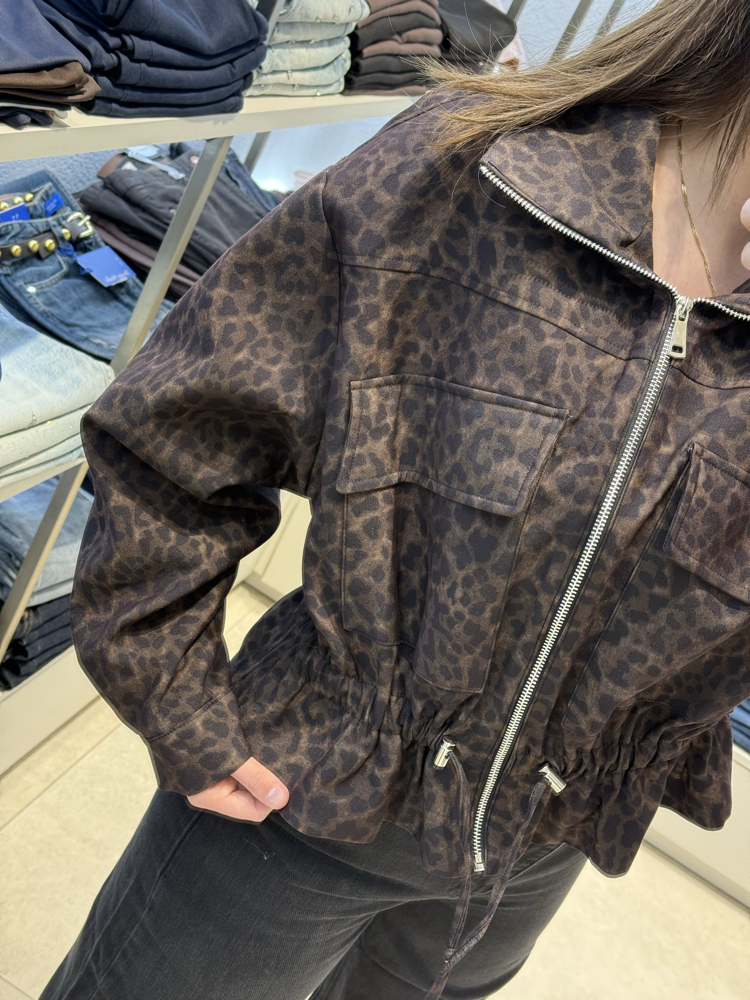 Leopar desenli mont