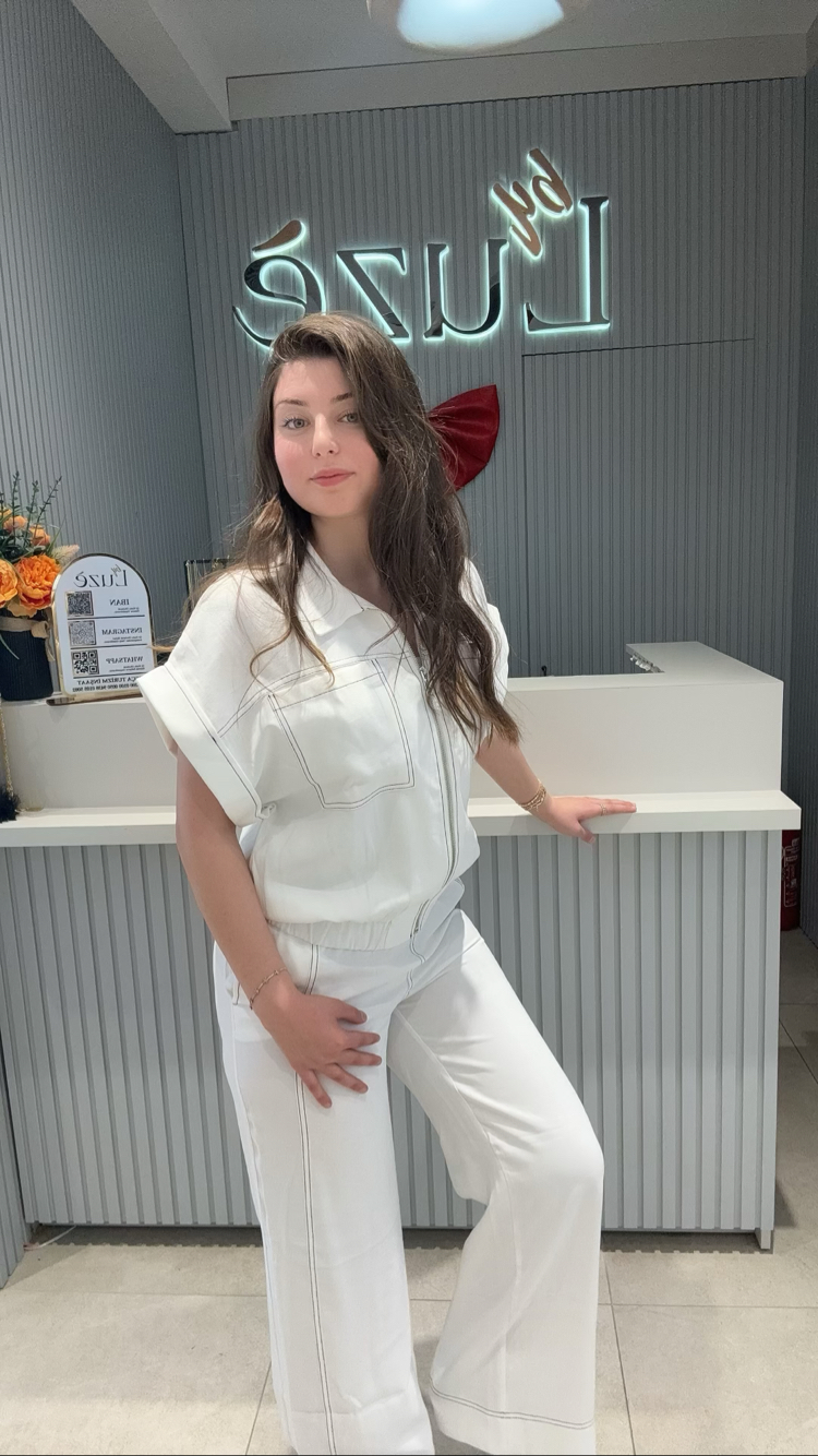 BEYAZ YELEKLİ TAKIM