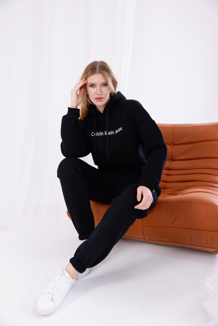 CALVİN KLEİN JEANS EŞOFMAN TAKIMI SİYAH