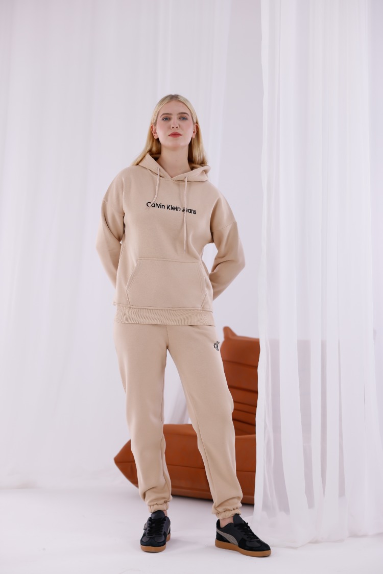 CALVİN KLEİN JEANS EŞOFMAN TAKIMI BEJ