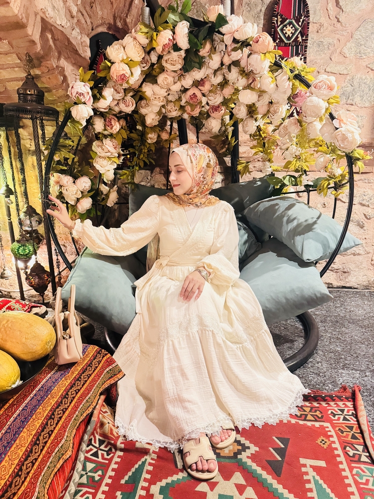 ELİZA TAKIM EKRU
