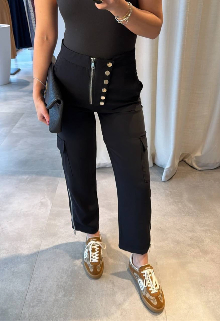Fermuar detaylı pantolon