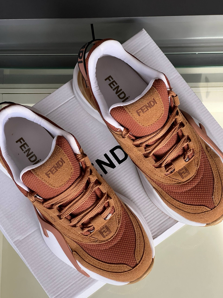 FENDİ İTHAL KADIN SNEAKER 