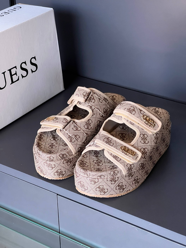 GUESS İTHAL PLATFORM TERLİK 