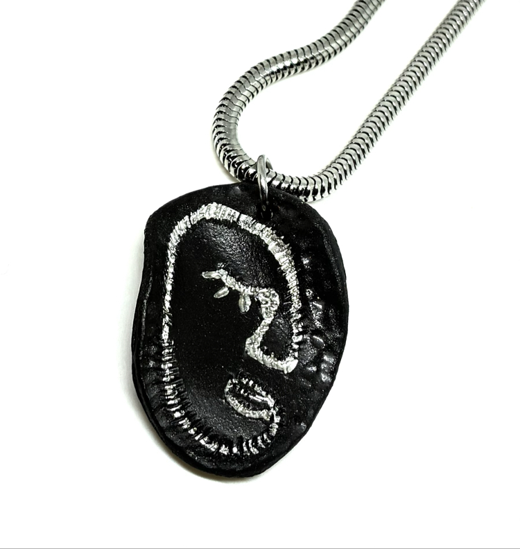 S-face silver