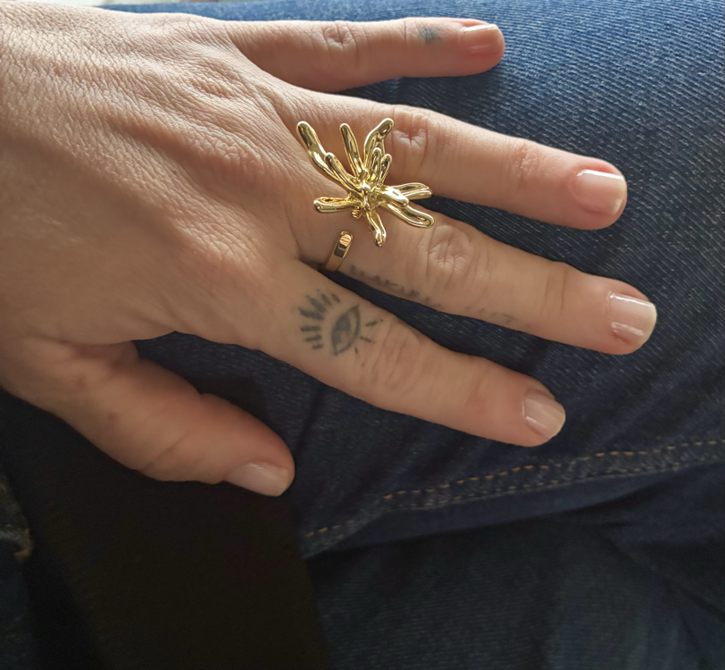 Flower ring