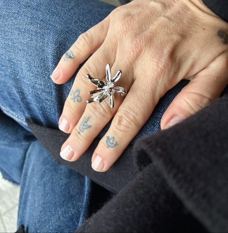 Flower ring