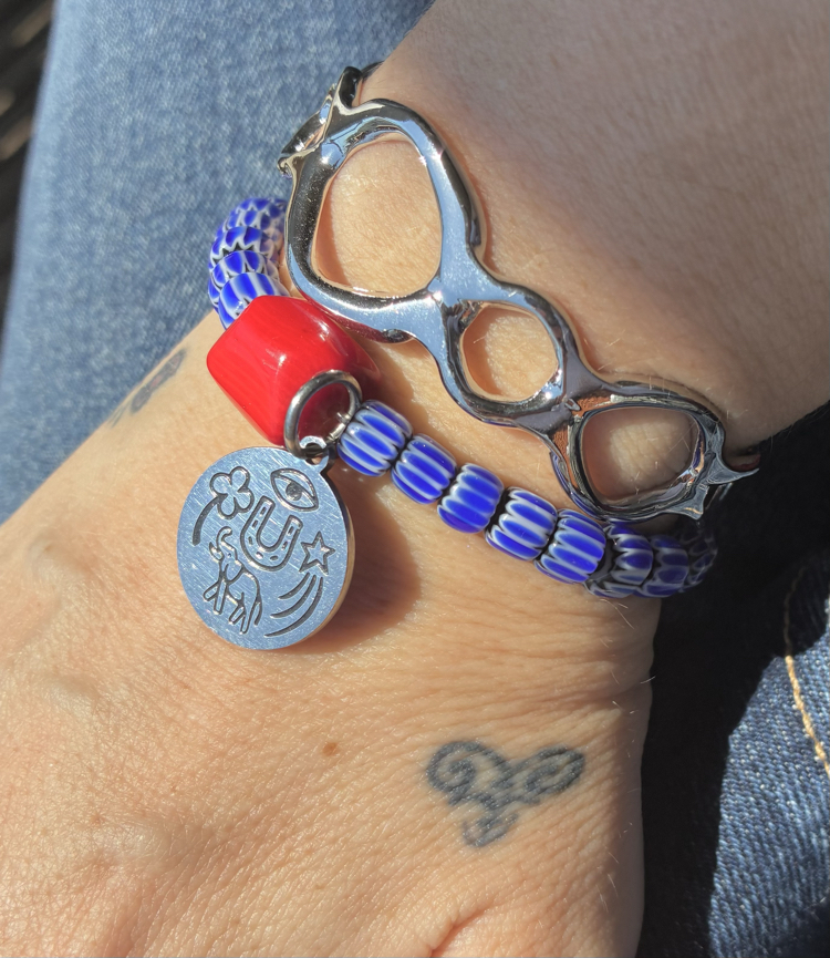 Deep blue luck bracelet 