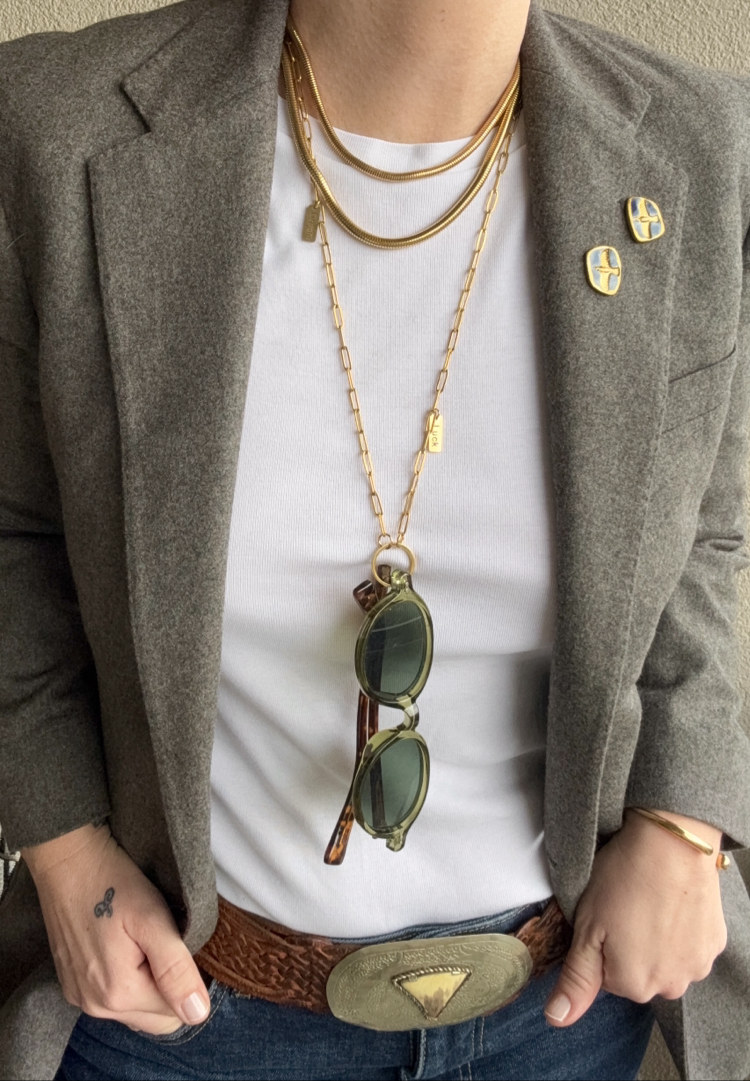 Glasses holder necklace