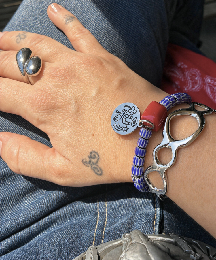 Deep blue luck bracelet 