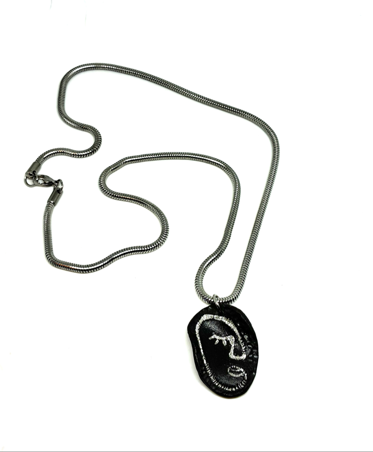 S-face silver
