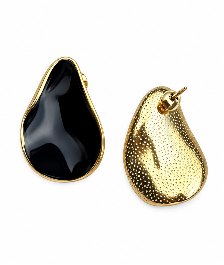 Noir Wave Earring