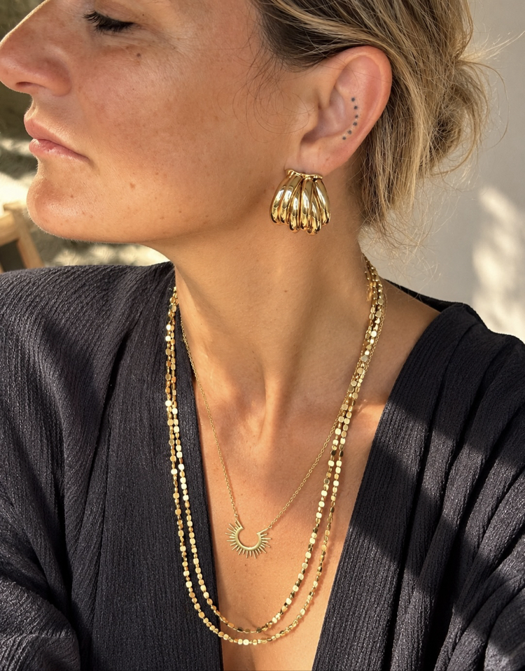 Sculpt gold Earring