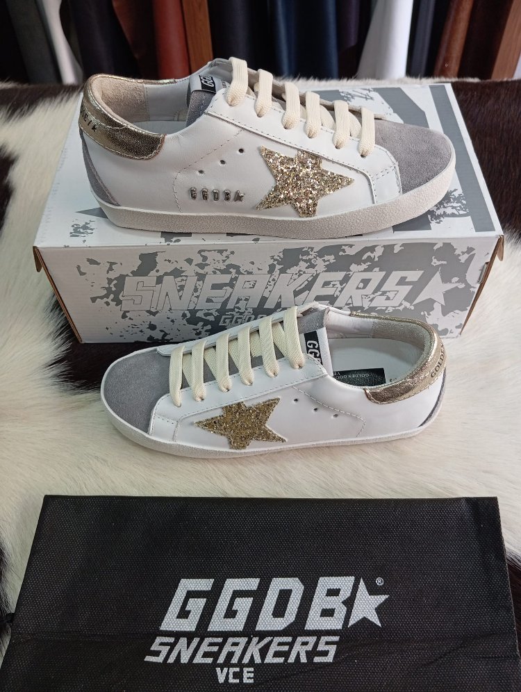 Golden Goose Sneakers