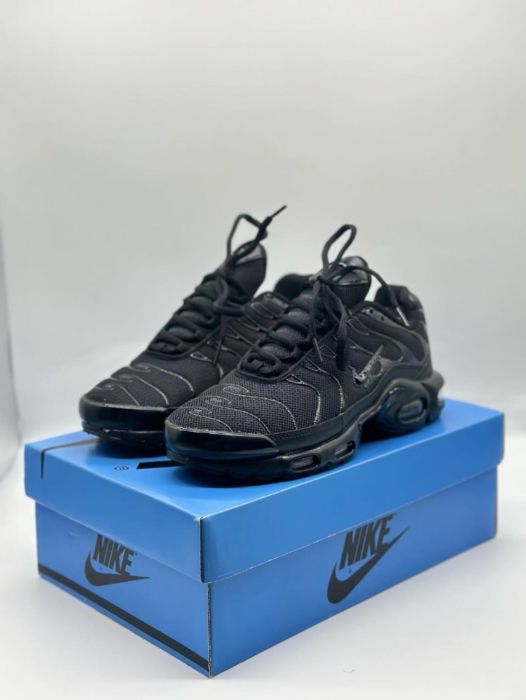 Nike Tn Triple Black Reflective