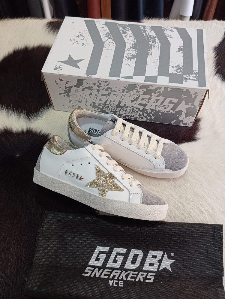 Golden Goose Sneakers