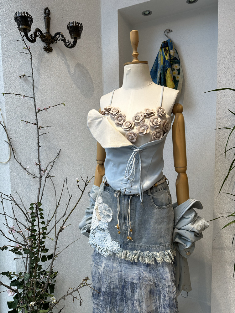 Çiçek aplikeli Vintage Büstiyer