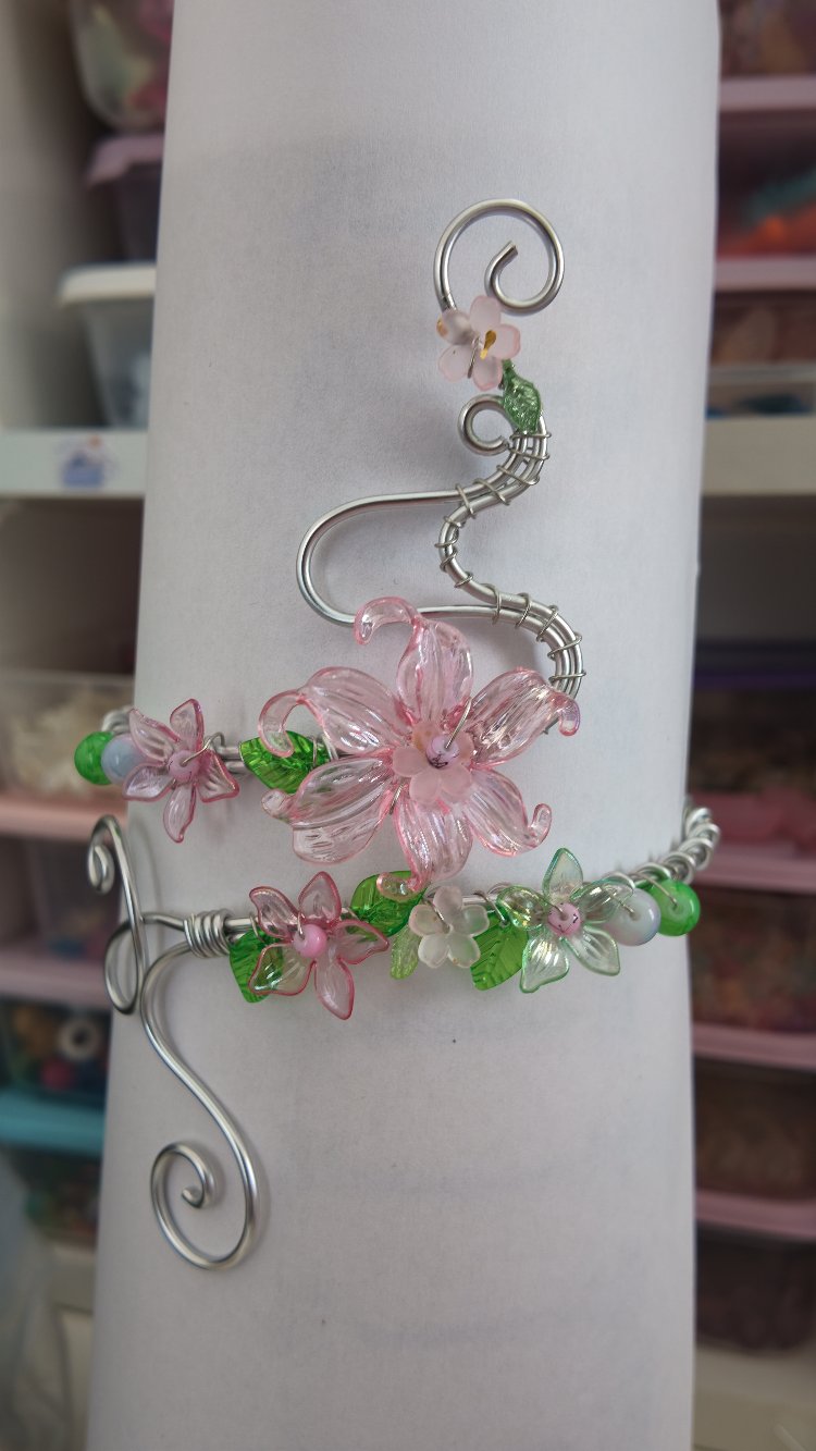 Mini Bouquet Armcuff