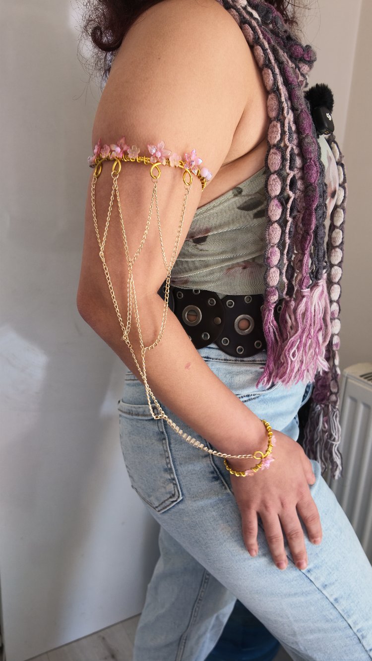 Zincir Detaylı Armcuff ve Bileklik