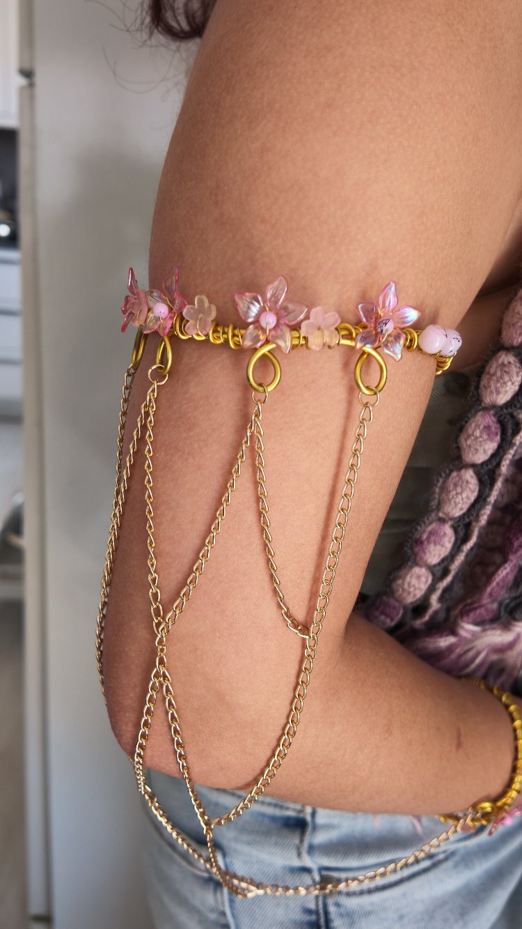Zincir Detaylı Armcuff ve Bileklik