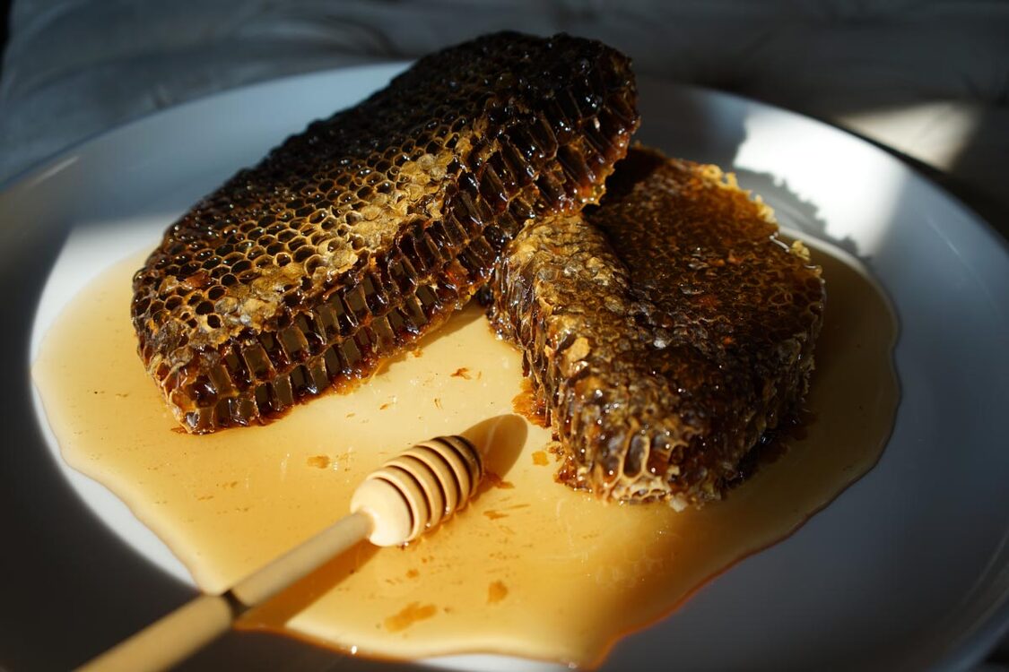 KARAKOVAN PETEK BAL 1000 gr