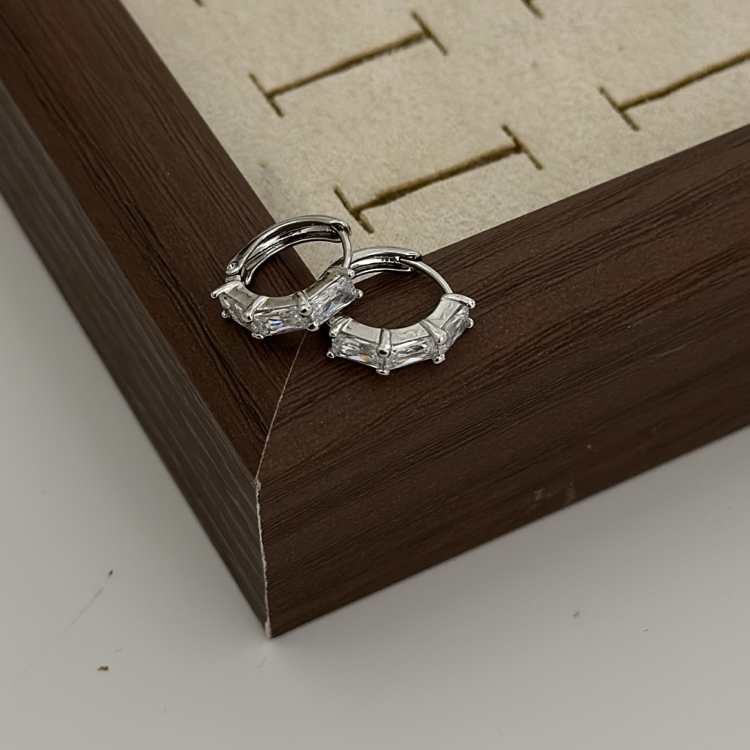Xuping Silver baget taşlı halka küpe