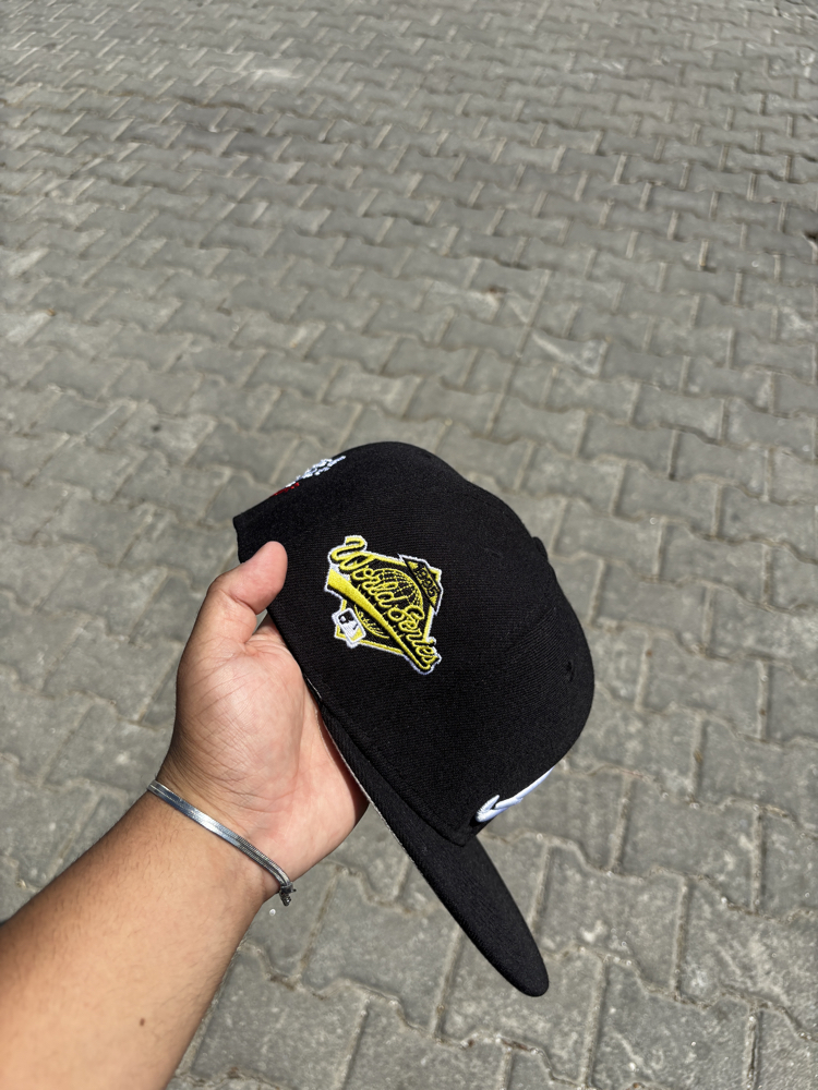 Atlanta Bravers Team Heart Fitted Cap